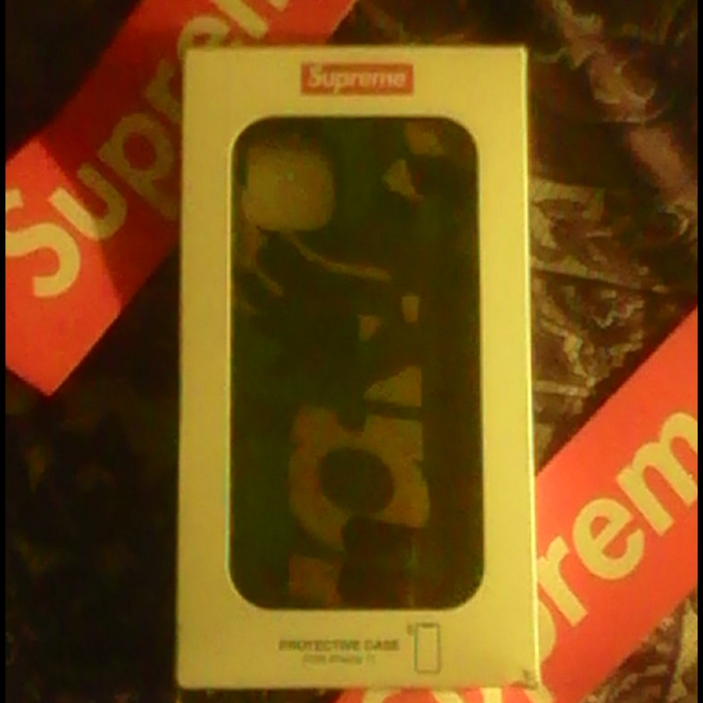 Supreme Protective Case iphone 11